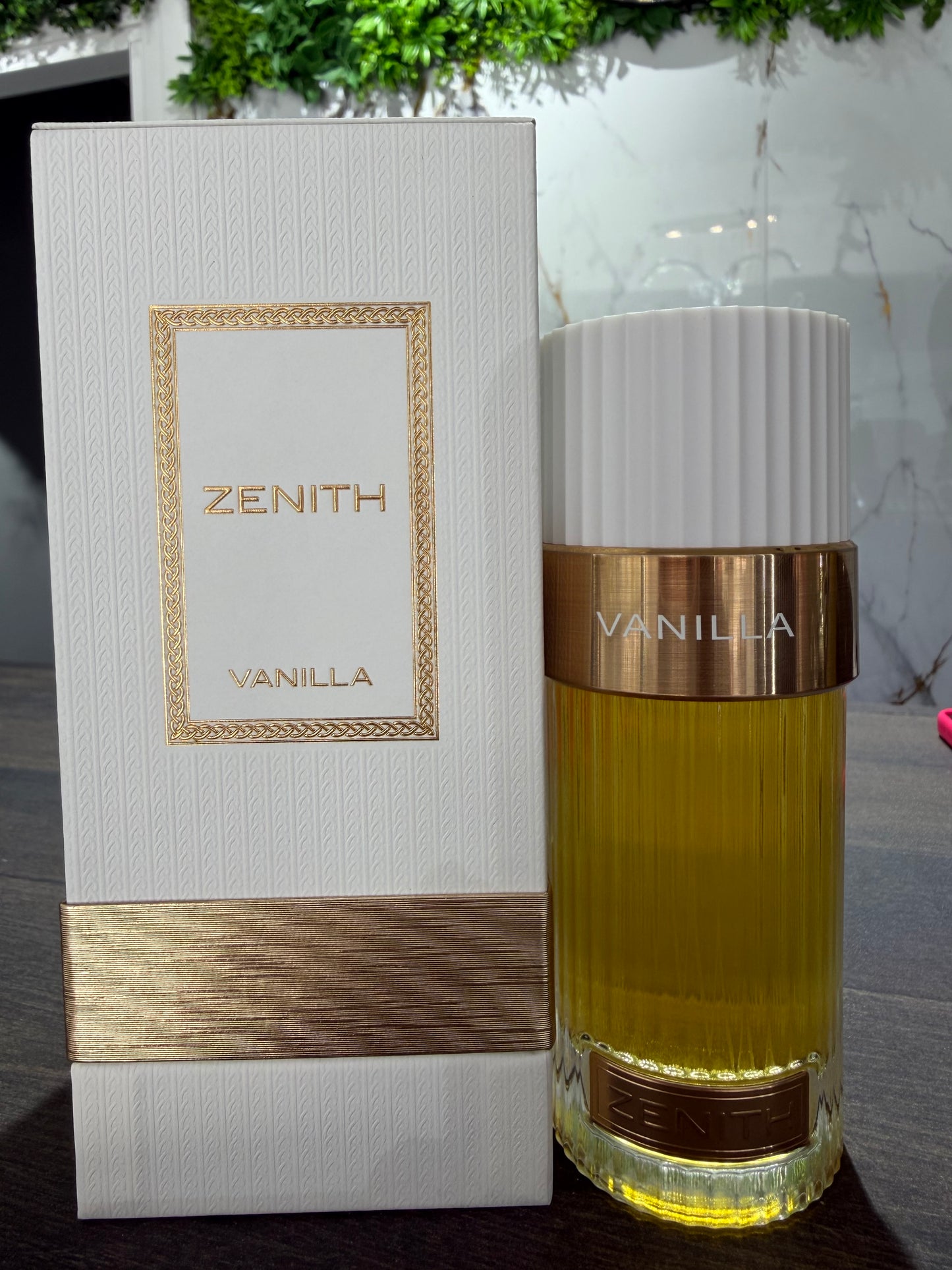 Semiti vanilla FRENCH AVENUE